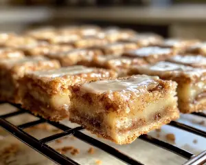 Cinnamon Roll Bliss Bars Recipe Easy Must-Try Dessert Bars