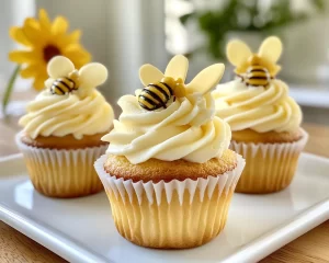 Spring Cupcakes: Honey Bee Themed Spring Cupcakes in 30 Minutes